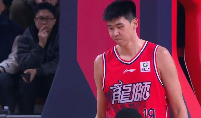 乐竞体育-给点阳光就灿烂！徐昕轰下24分14板，统治加时赛，杜锋又被打脸了